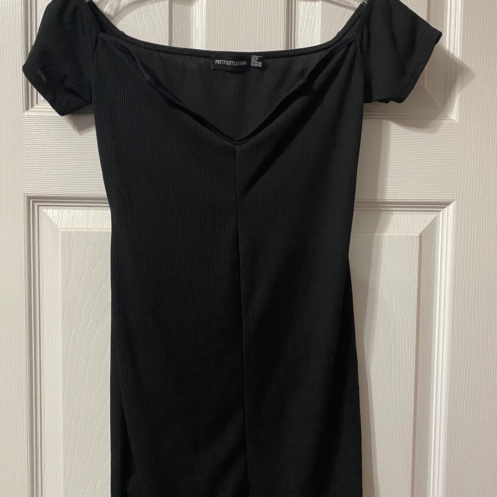 Super mini dress/Extra long black v-neck T-shirt